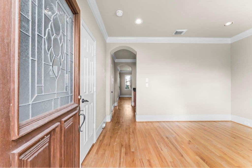 1755 Aden Drive — photo 4