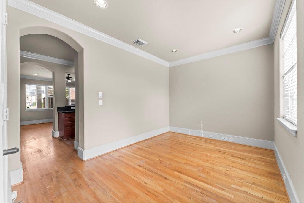 1755 Aden Drive — photo 5